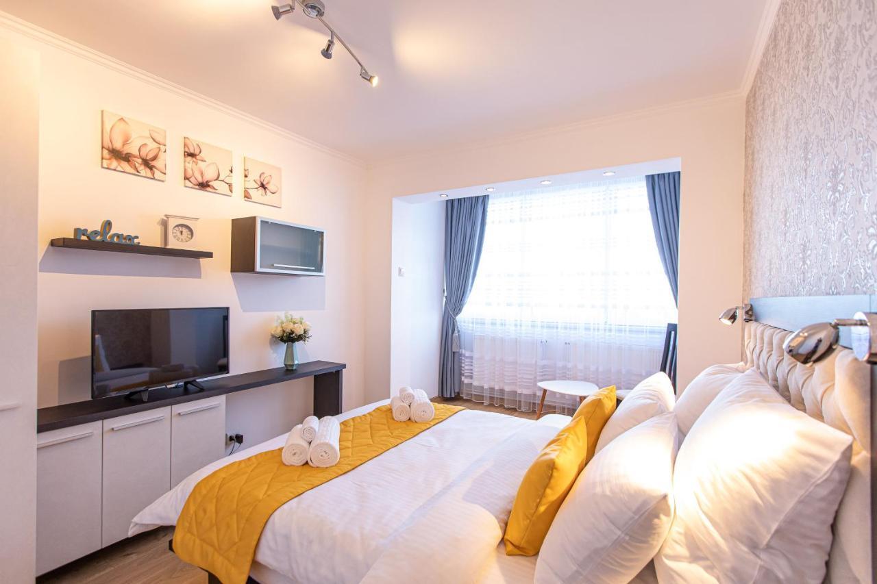 Onyx - Wonder Aparthotel ブラショフ エクステリア 写真